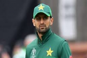 আন্তর্জাতিক ক্রিকেট থেকে ইতি টানলেন শোয়েব মালিক