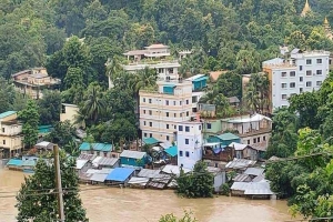 পাঁচ জেলায় বন্যায় মৃ'ত্যু বেড়ে ৫১