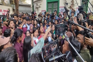 নতুন ছাত্র সংগঠনের আ*ত্মপ্রকাশ ঘিরে বি ক্ষো ভ–হাতাহাতি