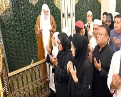 পবিত্র ওমরাহ পালন করলেন প্রধানমন্ত্রী