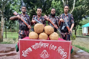 হবিগঞ্জ সীমান্তে বিজিবির হাতে মা দ ক ও চোরাইপণ্য উদ্ধার