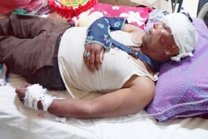 শায়েস্তাগঞ্জে সড়ক দুর্ঘটনায় সাংবাদিকসহ আহত ৩