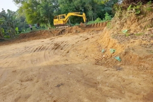 কুলাউড়ায় সরকারি টিলা কাটায় পঞ্চাশ হাজার টাকা জরিমানা 