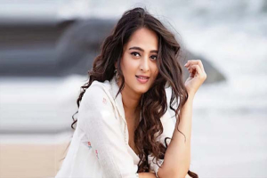 বিয়ের খবর ছড়াতেই ক্ষোভ অনুশকার!