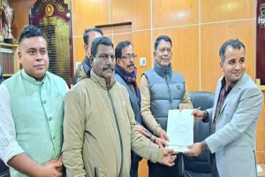 মৌলভীবাজার-৪ আসনে মহসিন মিয়ার মনোনয়নপত্র জমা