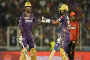 আইপিএলে হায়দরাবাদকে হারিয়ে ফাইনালে কলকাতা