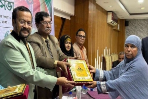 শিক্ষকতা পেশায় শিরিন আক্তারের শেরে-বাংলা পদক লাভ