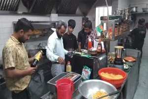 মৌলভীবাজারে ৪ প্রতিষ্ঠানকে ৫০ হাজার টাকা জ রি মা না