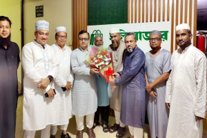 ‘স্বল্পমূল্যে পণ্য বিক্রি কার্যক্রম আরও বিস্তৃত করা হবে’ - মন্ত্রী খন্দকার  মুক্তাদির