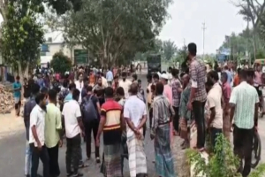 রয়না ভরট হাটে ট্রা*কের ধা ক্কা য় বাসচা*পায় মোটরসাইকেল চালকের মৃ*ত্যু