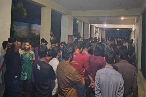 উ'ত্তাল সিলেট ইঞ্জিনিয়ারিং কলেজ, অ'বরুদ্ধ ১৪ শিক্ষক উ'ত্তাল সিলেট ইঞ্জিনিয়ারিং কলেজ, অ'বরুদ্ধ ১৪ শিক্ষক