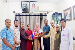জেলা পরিষদের নব-নির্বাচিত চেয়ারম্যান আলেয়া  আক্তারের সঙ্গে শায়েস্তাগঞ্জ প্রেসক্লাবের নেতৃবৃন্দের সৌজন্য সাক্ষাৎ 