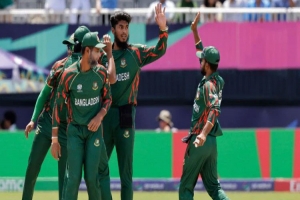 পান্তকে সাজঘরের পথ দেখালেন রিশাদ