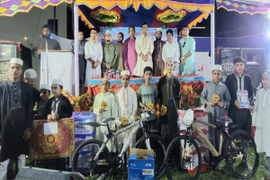 কুলাউড়ায় টানা ৪০ দিন জামাতে নামাজ আদায় করে পুরস্কার পেলেন ৬০ জন