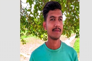  বহিষ্কৃত ছা ত্র দ ল নেতার কাণ্ড!