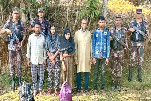 অ বৈ ধ অনুপ্রবেশকালে কুলাউড়ায় বি জি বি র হাতে নারী-পুরুষ আ ট ক