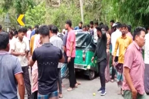 রাঙামাটিতে অটোরিকশা-পিকআপ সং ঘ র্ষে প্রা ণ গেল ৫ জনের