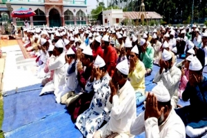 সৌদি সময় মেনে সাতক্ষীরার ২০টি গ্রামে ঈদুল আজহার জামাত অনুষ্ঠিত