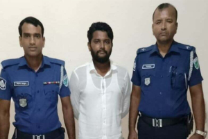 ছাতকে অ ভি যা নে চট্রগ্রাম বিশ্ববিদ্যালয় ছা ত্র লী গে র নেতা গ্রে ফ তা র