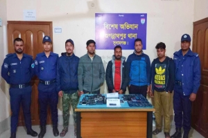 জগন্নাথপুরে চোরাই মোবাইল ক্রয়-বিক্রয় চক্রের ৫ সদস্য গ্রেপ্তার