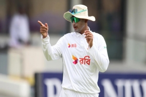 সাকিব কেন দেরিতে বল করেছিলেন