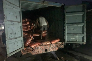 ‘প্রশাসন ম্যানেজ করে ব্যবসা করতেছি, পারলে কিছু করেন’- সাংবাদিকদের ছাত্রদল নেতা