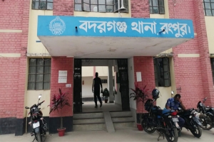 ভিডিও করায় সাংবাদিককে মার*ধর : তিন পু লি শ ক্লো*জড, ত দ ন্ত কমিটি গঠন