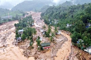 ভারতের কেরালায় ভূমিধসে মৃ ত্যু বেড়ে ১৮৬