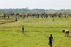 সুনামগঞ্জে দু’পক্ষের সংঘ র্ষে অন্তত ৩০ জন আ হ ত 