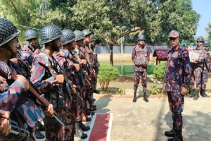 বিজিবিকে সীমান্তে সর্বোচ্চ সতর্ক থাকার নির্দেশ মহাপরিচালকের
