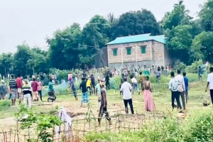 সুনামগঞ্জে ধান শুকানোর জায়গা দখল নিয়ে দু’পক্ষের সংঘ*র্ষ, আ হ ত ২০