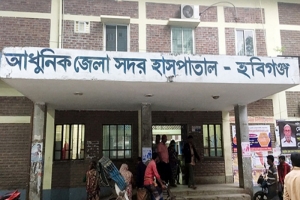 তীব্র তাপদাহে নানা রোগে আক্রান্ত হচ্ছে শিশু ও বৃদ্ধ, হবিগঞ্জ হাসপাতালে বাড়ছে রোগী