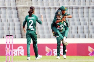 আয়ারল্যান্ডকে ১৫৪ রানে হারিয়ে রে ক র্ড গড়ল বাংলাদেশ