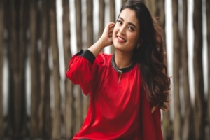 রাজের ‘ফিরে আসার গল্প’-এ তটিনী, প্রকাশ পেল প্রথম লুক
