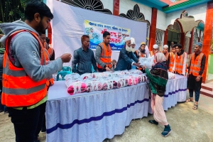 কমলগঞ্জে একতা সমাজকল্যাণ পরিষদের উদ্যোগে শীতবস্ত্র বিতরণ