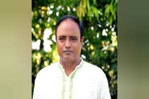 ভা/রতে প্রবেশের সময় আ/টক জৈন্তাপুরের সাবেক উপজেলা চেয়ারম্যান কামাল ভা/রতে প্রবেশের সময় আ/টক জৈন্তাপুরের সাবেক উপজেলা চেয়ারম্যান কামাল