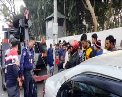 সাতক্ষীরায় ট্রাকের সঙ্গে প্রাইভেটকারের মুখোমুখি সংঘর্ষ, ২ ভারতীয় নাগরিক নিহত