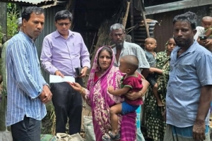 বিশ্বনাথে আ*গুনে স*র্বস্বান্ত পরিবার, তাৎক্ষণিক সহায়তা প্রশাসনের