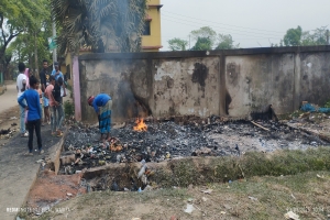 জগন্নাথপুরে সেতুর জন্য যেতে পারেনি ফায়ার সার্ভিস, পু*ড়ল দোকান