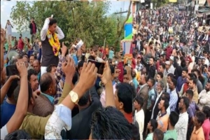 হাজারো জনতার ভালোবাসায় সিক্ত এডভোকেট রনজিত সরকার