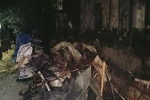 আজমিরীগঞ্জে অ গ্নি কা ন্ডে তিনটি ঘর পু*ড়ে ছাই 