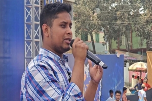 আমরা থামবো না, আমরা আমাদের স্বপ্ন পূর্ণ করবই: হাসনাত