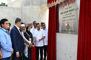 বিরোধী দল জুলাইকে ধারণ করে না : প্রধানমন্ত্রী বিরোধী দল জুলাইকে ধারণ করে না : প্রধানমন্ত্রী