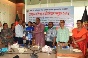 দারিদ্রতা যেন কোনো শিশুর শিক্ষাজীবনের প্রতিবন্ধক না হয়- আব্দুল কাইয়ুম চৌধুরী