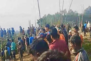 জগন্নাথপুরে গাড়ি স্ট্যান্ডের ভাড়া নিয়ে দুই গ্রামের সংঘ*র্ষ, আহ*ত ৩০