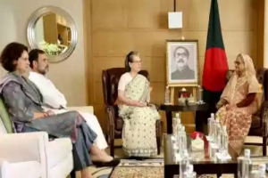 প্রধানমন্ত্রী শেখ হাসিনার সঙ্গে রাহুল-প্রিয়াঙ্কাকে নিয়ে সাক্ষাৎ করলেন সোনিয়া গান্ধী