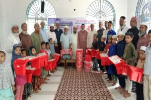 মুস্তাফিজুর রহমান কাওছার এর মত মানবিক মানুষ সমাজে খুব প্রয়োজন