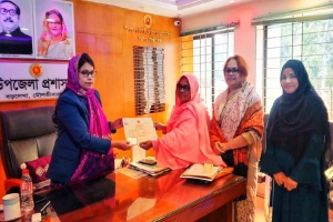 যুদ্ধের ৫০ বছর পর বড়লেখার একমাত্র নারীকে মুক্তিযোদ্ধার সনদ প্রদান