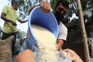 প্রতি কেজি চালে ২০ থেকে ২৫ টাকা ভর্তুকি দিচ্ছে সরকার