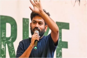 দিল্লিতে বিমান থেকে আটক সিজেপির প্রতিষ্ঠাতা দীপকে